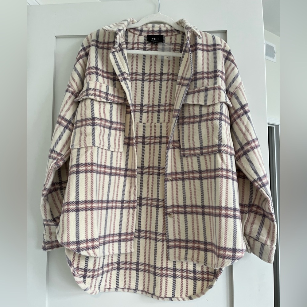 NWOT oversized VICI shacket